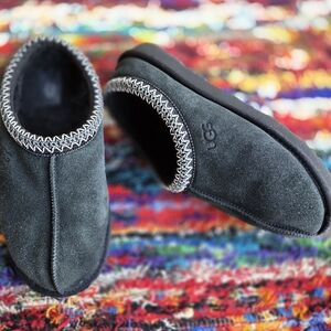 UGG Black Tasman Size Men's 8